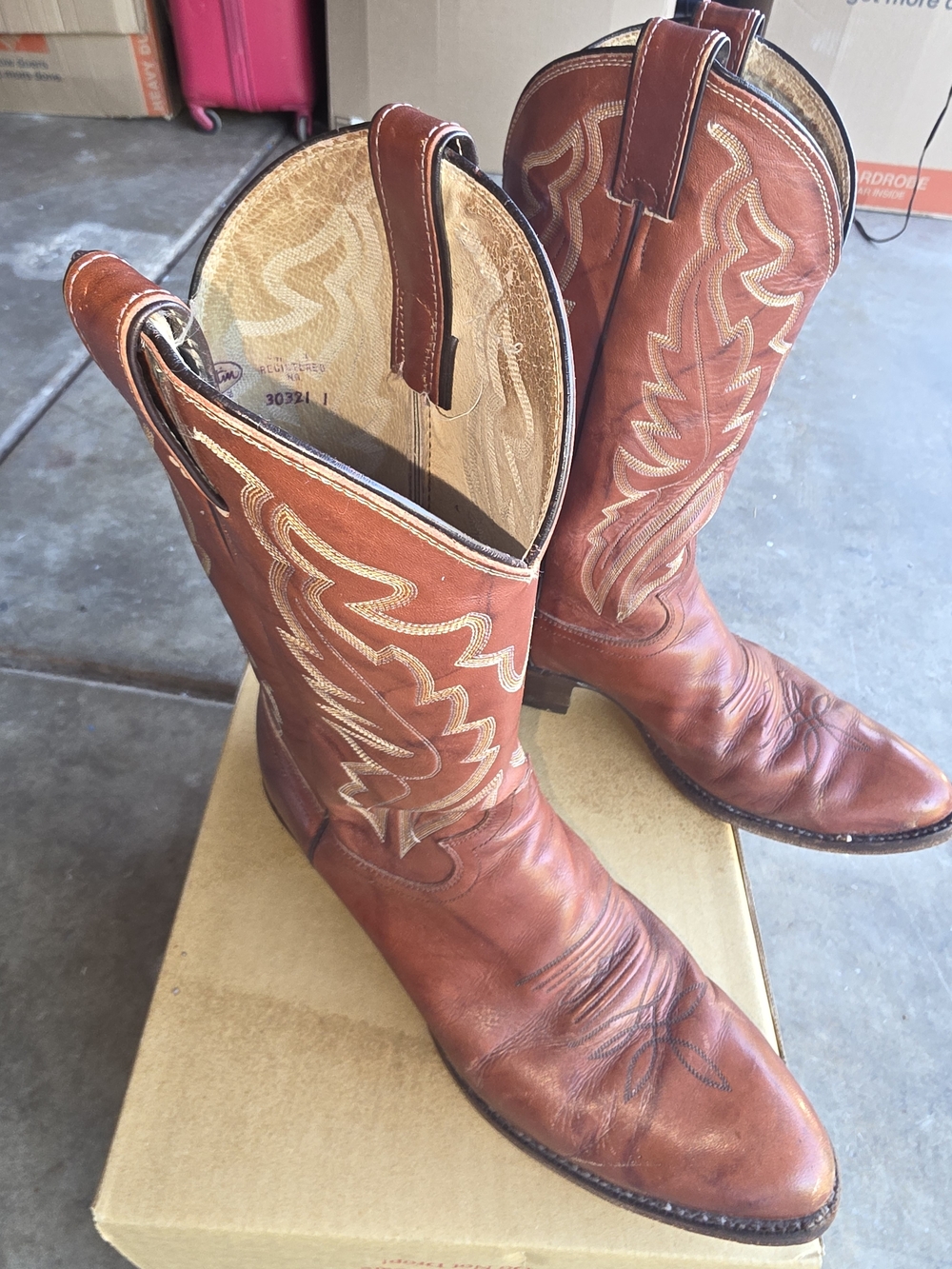 Justin Boots Tan and Brown Leather Western Boots